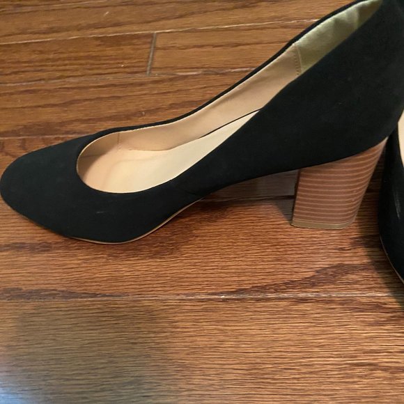 Journee Collection Black Heels - Picture 4 of 5